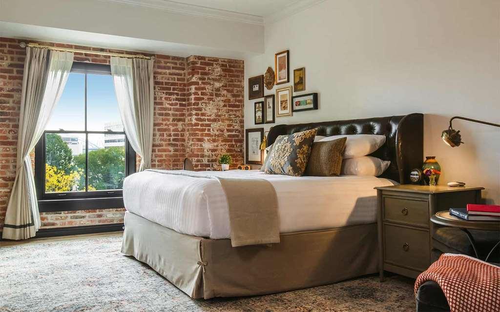 The Charmant Hotel La Crosse Bilik gambar