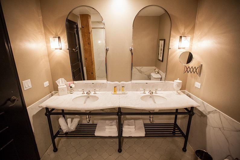 The Charmant Hotel La Crosse Bilik gambar